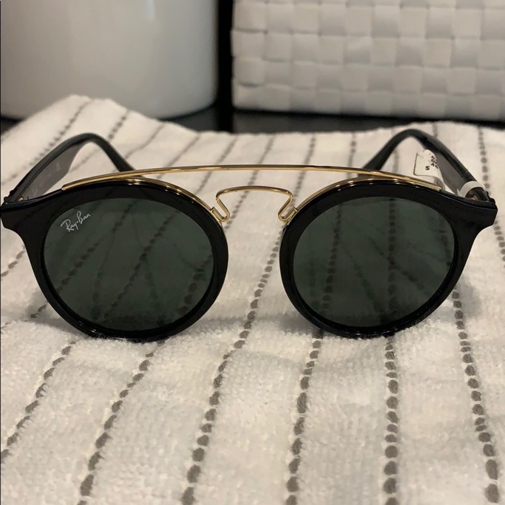 Unisex Ray-Ban sunglasses